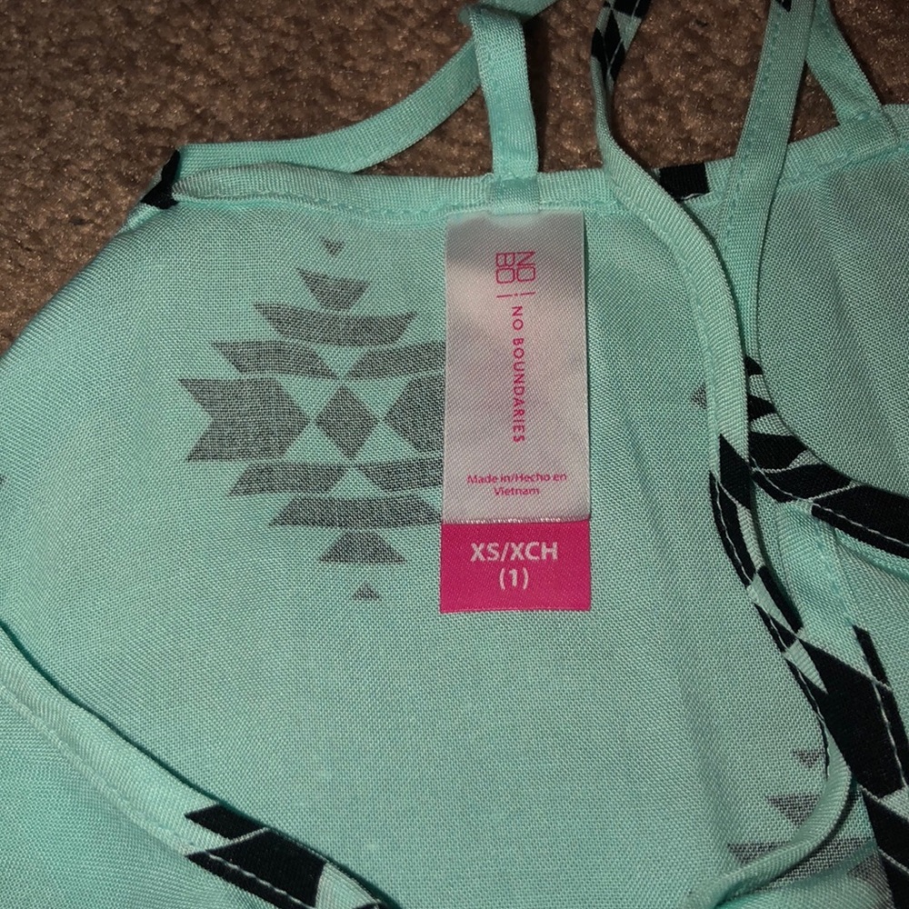 Blouse bundle - Picture 4 of 4